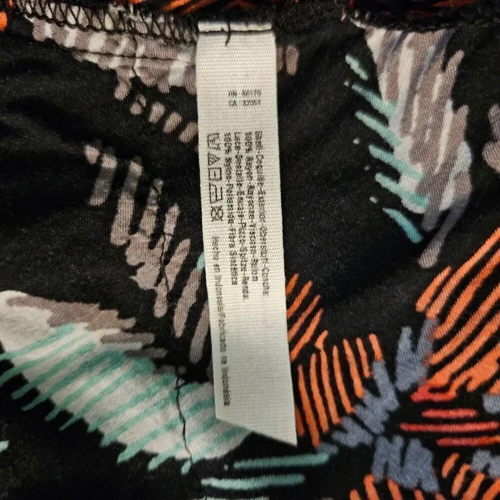 Intimately Free People black printed flowy tank. Size M.
